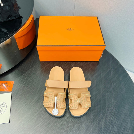 CHYPRE SANDAL LIGHT ORANGE CALFSKIN STYLIZED - 35