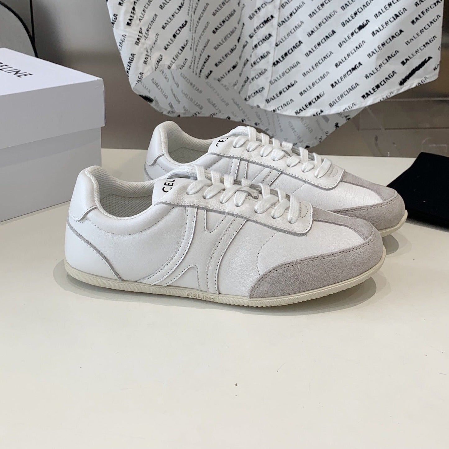 JOGGER LOW LACE-UP SNEAKER IN CALFSKIN & SUEDE CALFSKIN OPTIC WHITE/GREY - 35