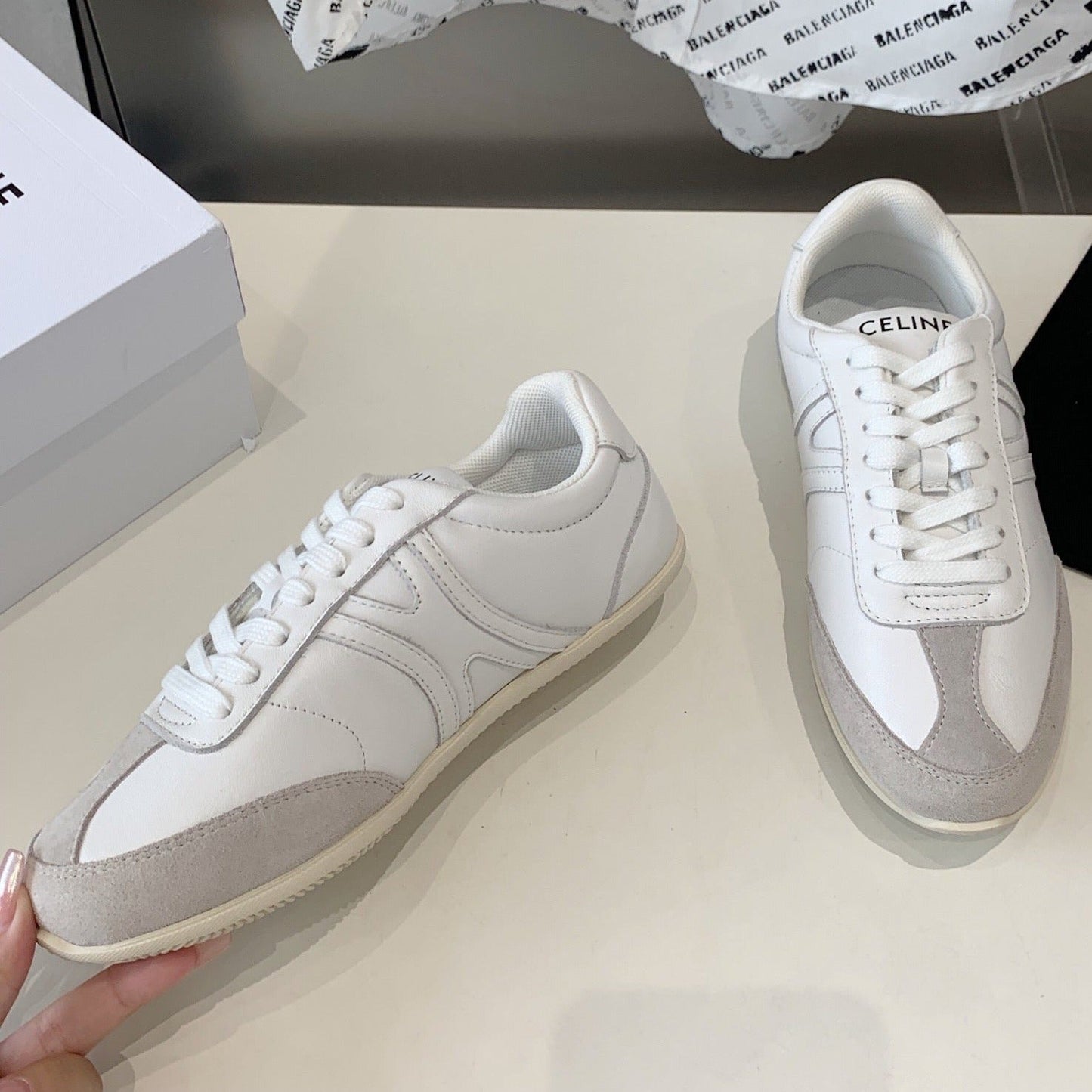 JOGGER LOW LACE-UP SNEAKER IN CALFSKIN & SUEDE CALFSKIN OPTIC WHITE/GREY - 35