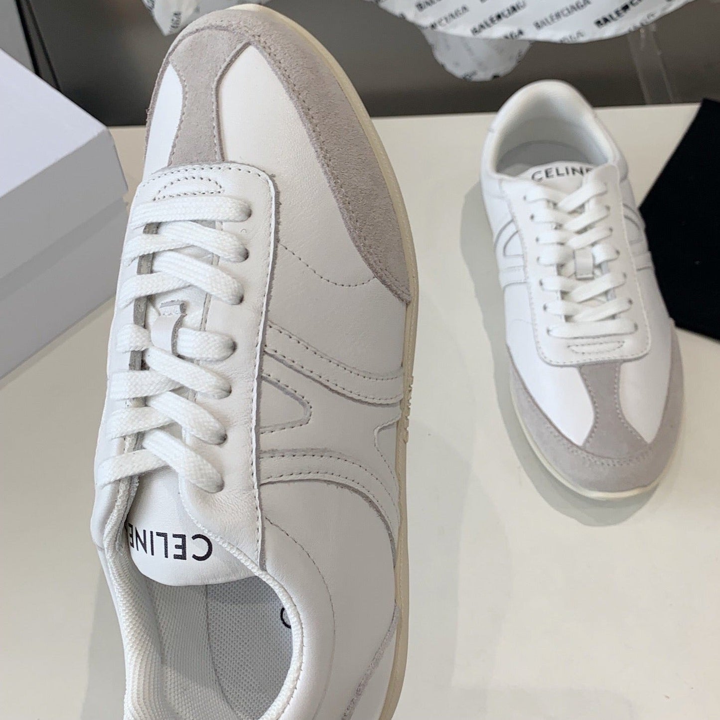 JOGGER LOW LACE-UP SNEAKER IN CALFSKIN & SUEDE CALFSKIN OPTIC WHITE/GREY - 35