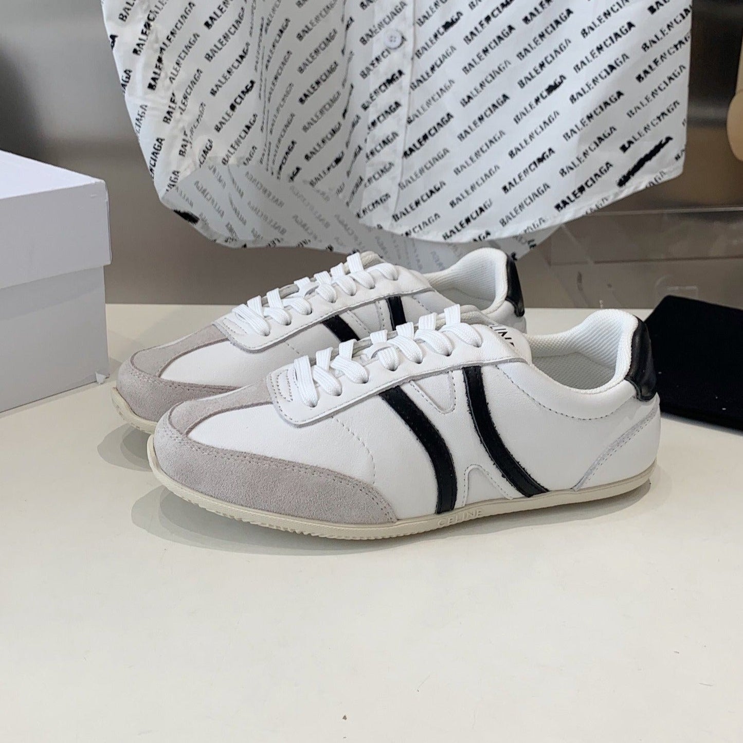 JOGGER LOW LACE-UP SNEAKER IN CALFSKIN & SUEDE CALFSKIN OPTIC WHITE/GREY/BLACK - 35