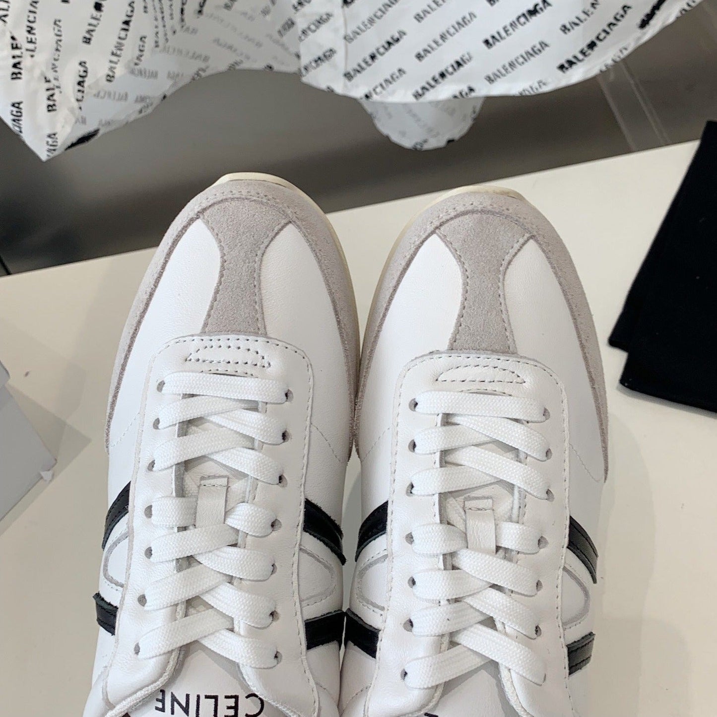 JOGGER LOW LACE-UP SNEAKER IN CALFSKIN & SUEDE CALFSKIN OPTIC WHITE/GREY/BLACK - 35