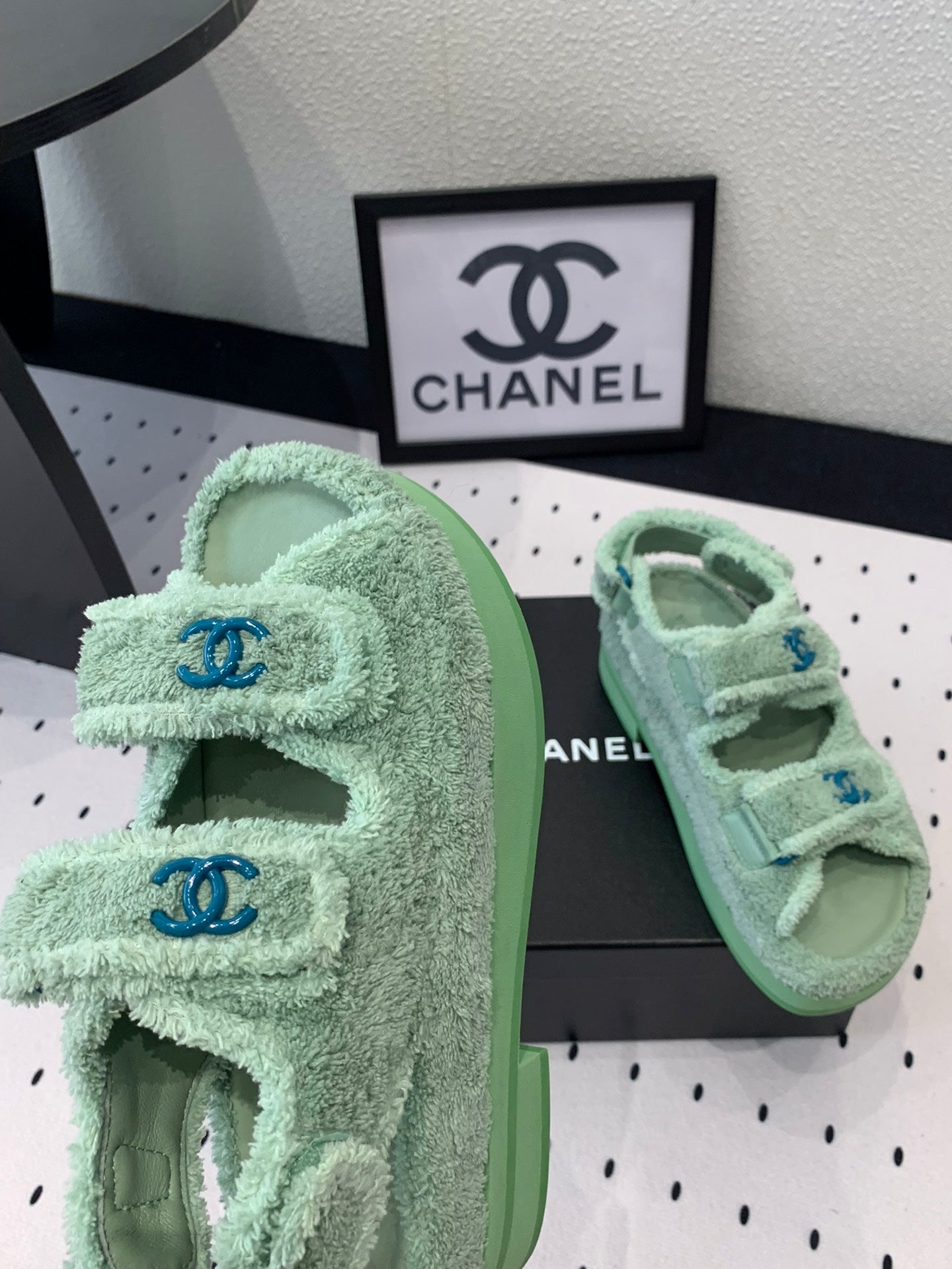 DAD SANDALS PLATFORM IN MINT GREEN FUR - 35