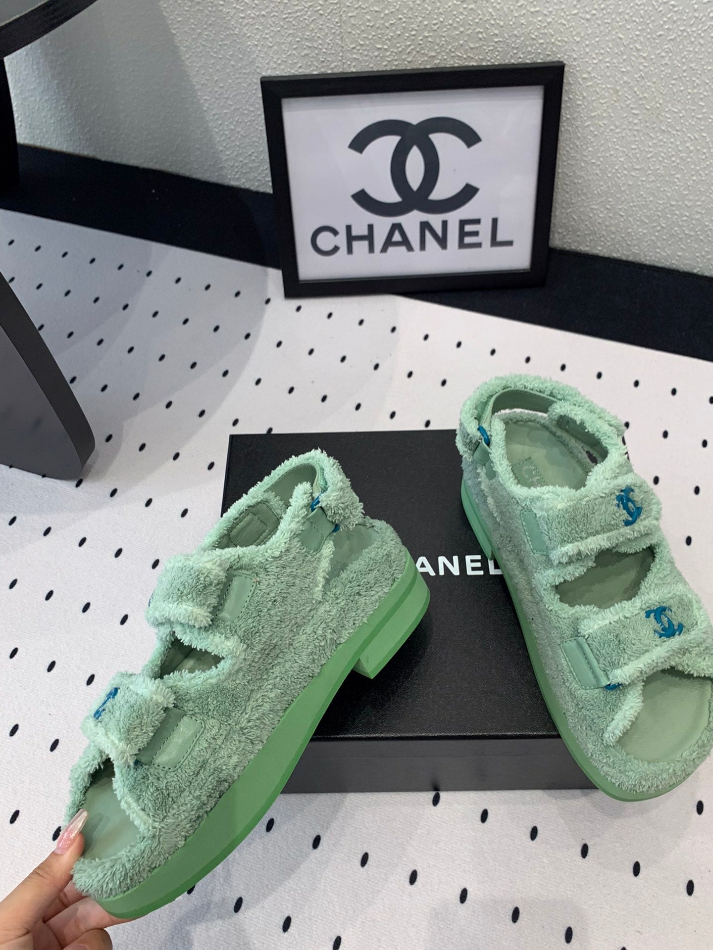 DAD SANDALS PLATFORM IN MINT GREEN FUR - 35
