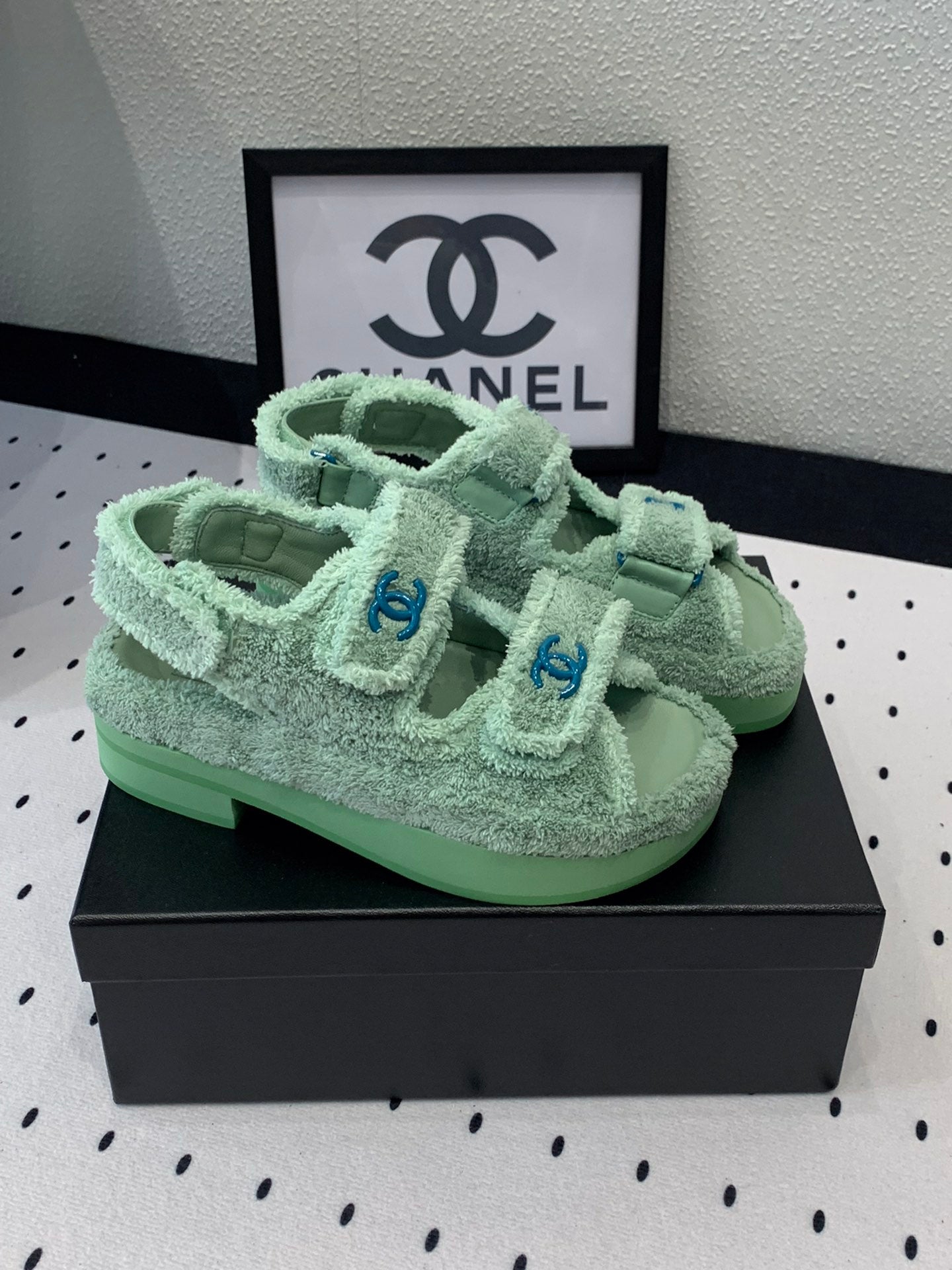 DAD SANDALS PLATFORM IN MINT GREEN FUR - 35