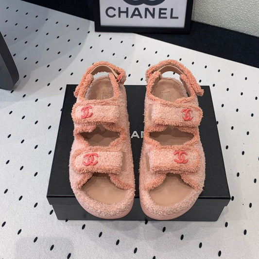 DAD SANDALS PLATFORM IN LIGHT PINK FUR - 35