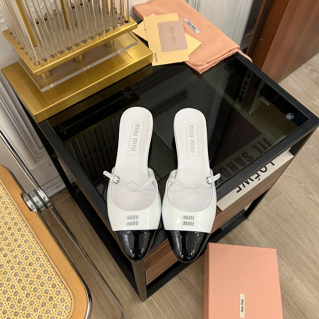 Cap Toe Mules White Sheepskin - 35