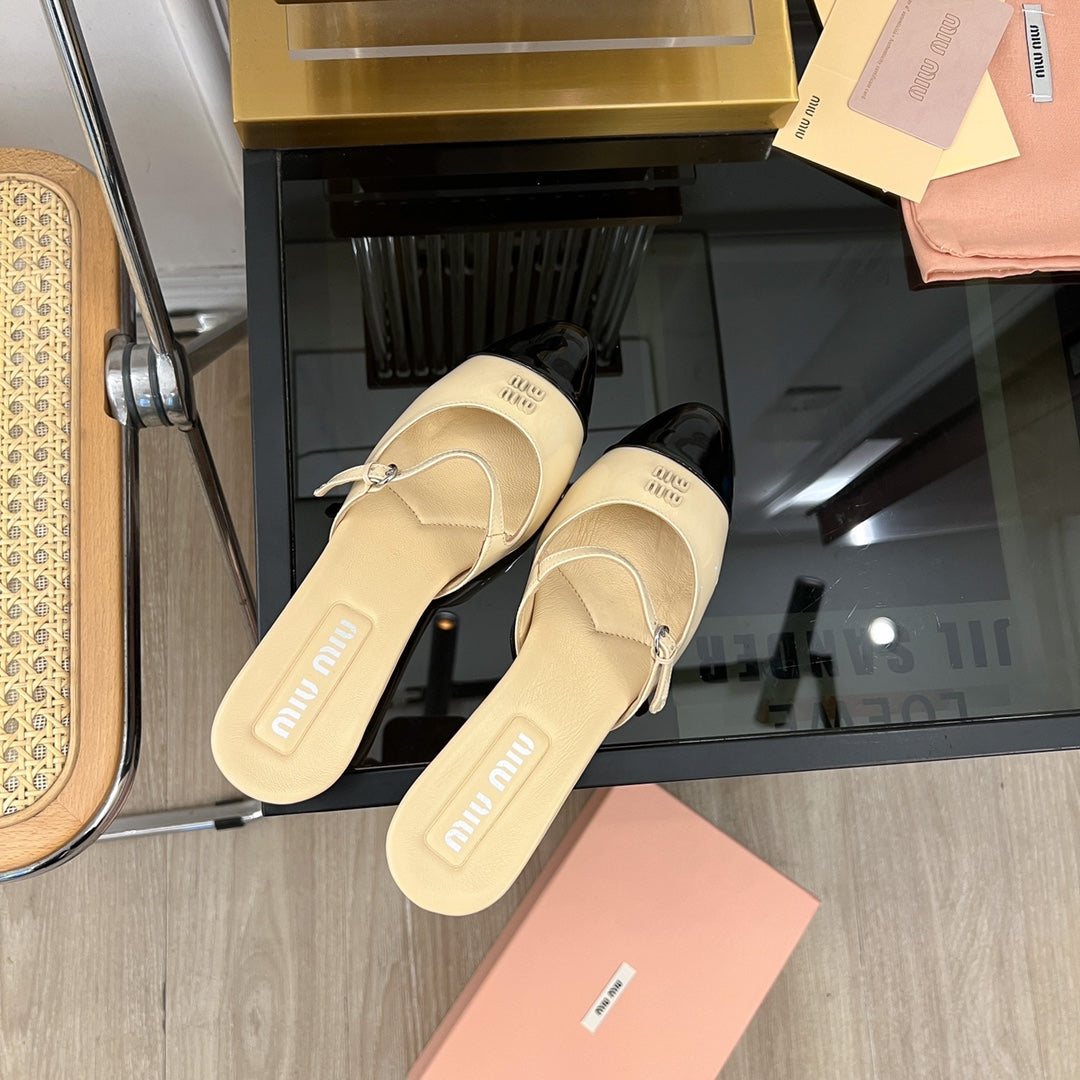 Cap Toe Mules Bright Cream Color Sheepskin - 35