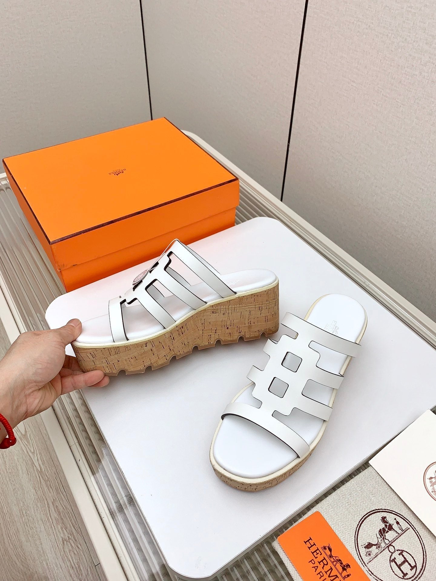 ISABELLA 30 SANDAL IN WHITE CALFSKIN - 34