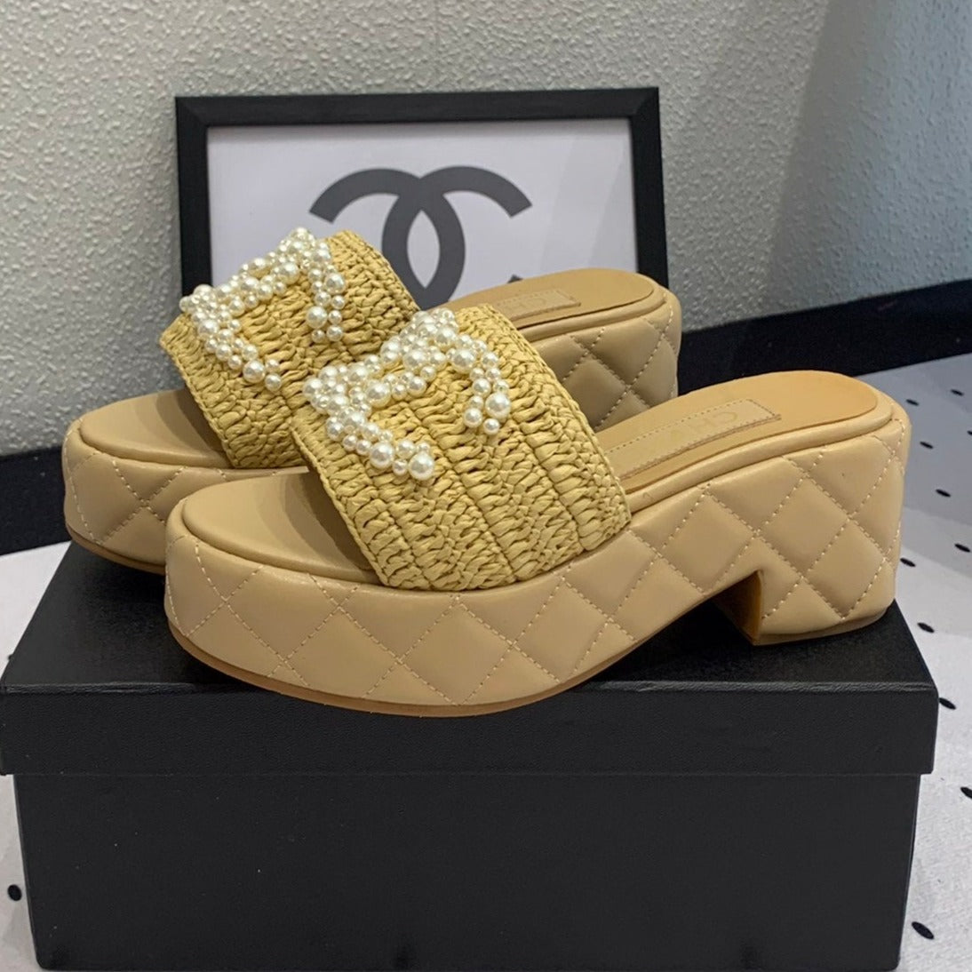 Double CC pearl platform sandals Sheepskin Fawn Yellow - 35