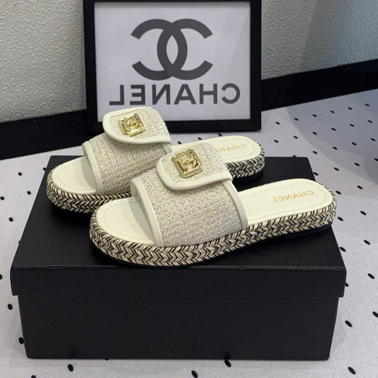 Double CC Women New Trendy Calfskin Slippers White - 35