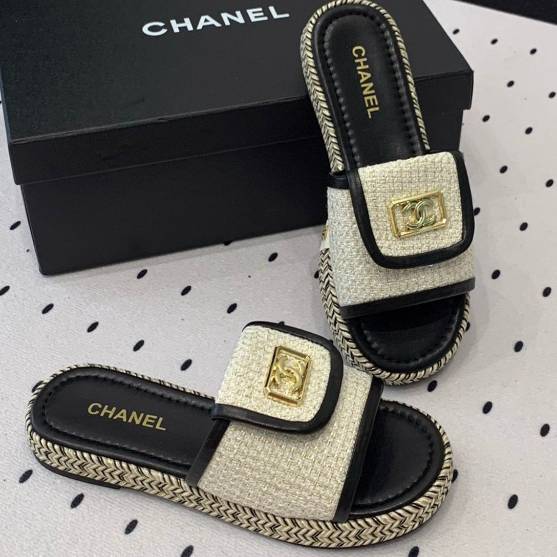 Double CC Women New Trendy Calfskin Slippers White Black - 35