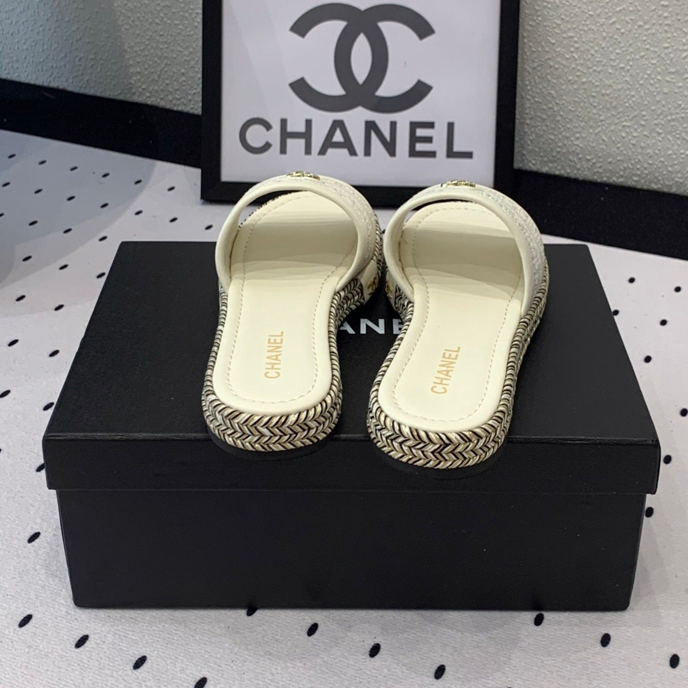Double CC Women White Slippers Calfskin - 35