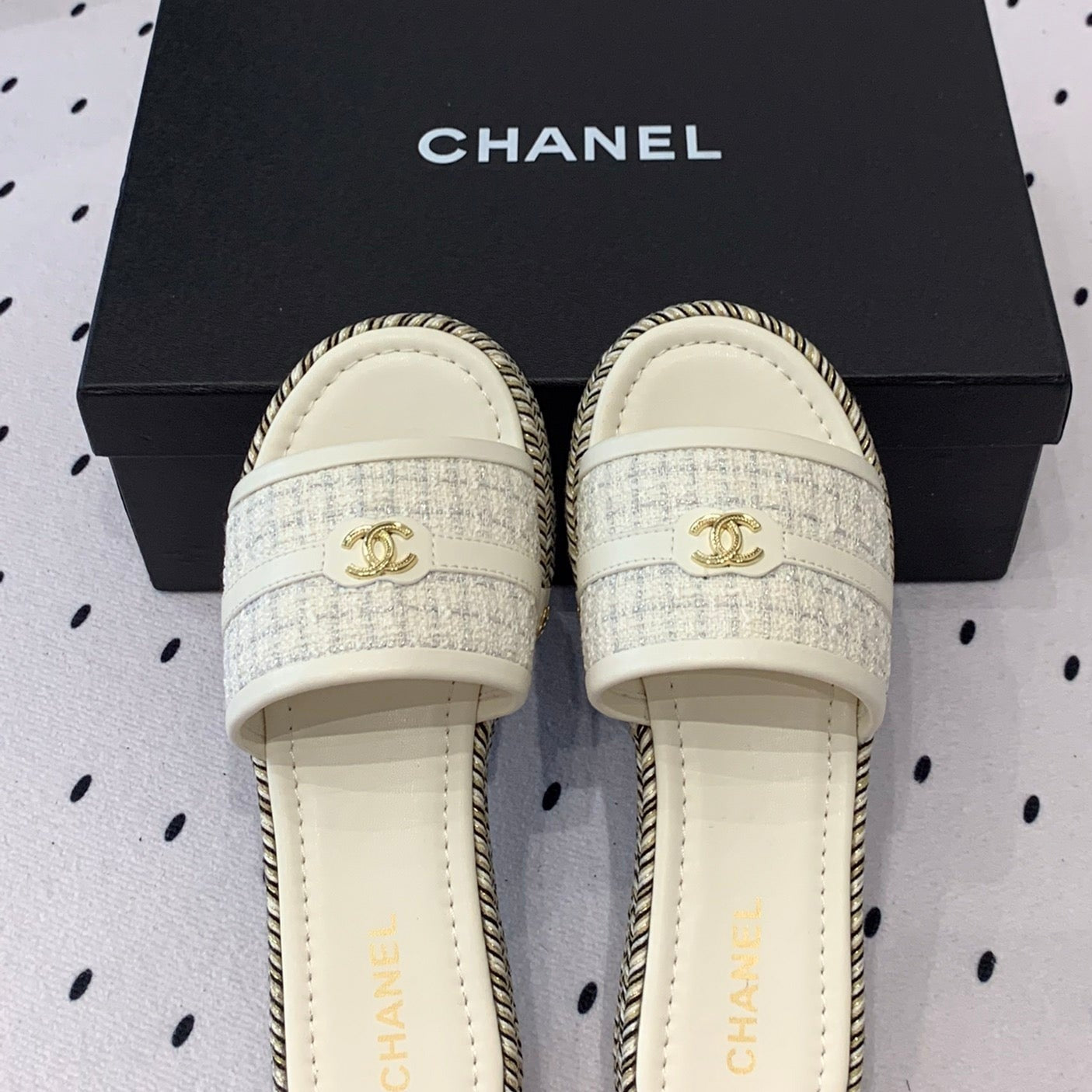 Double CC Women White Slippers Calfskin - 35