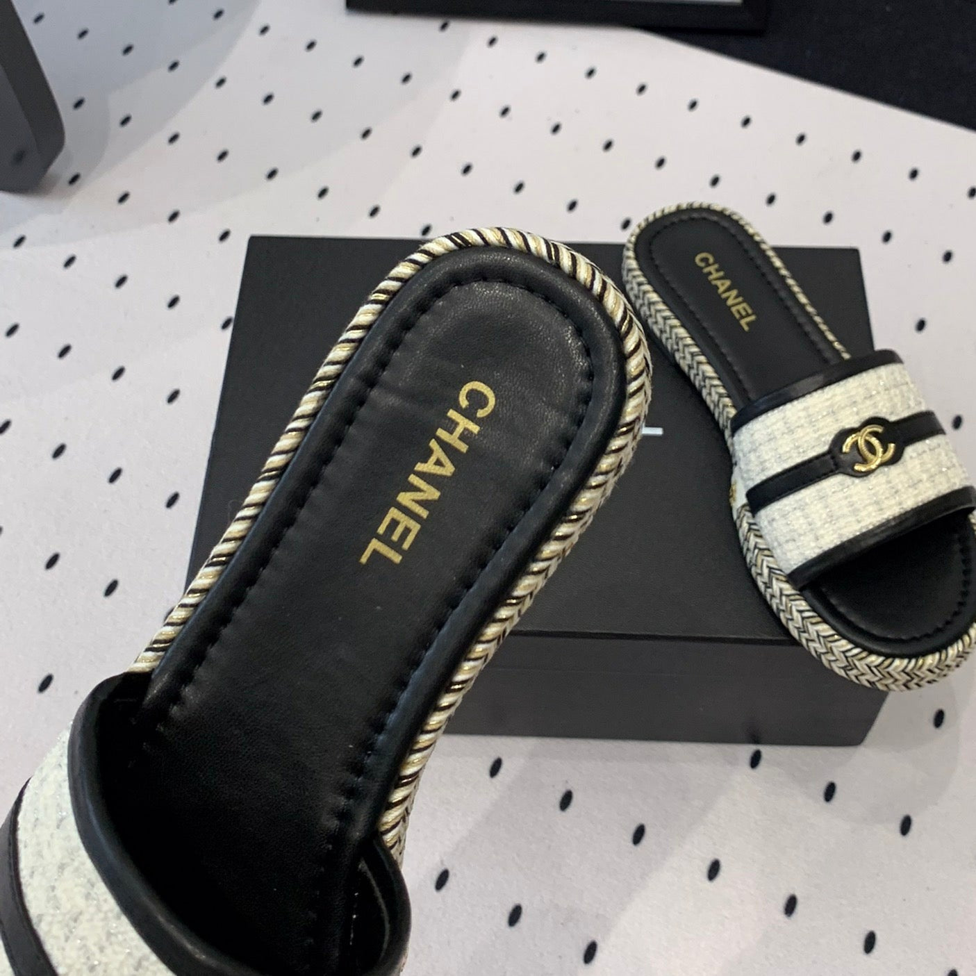Double CC Women White Black Slippers Calfskin - 35