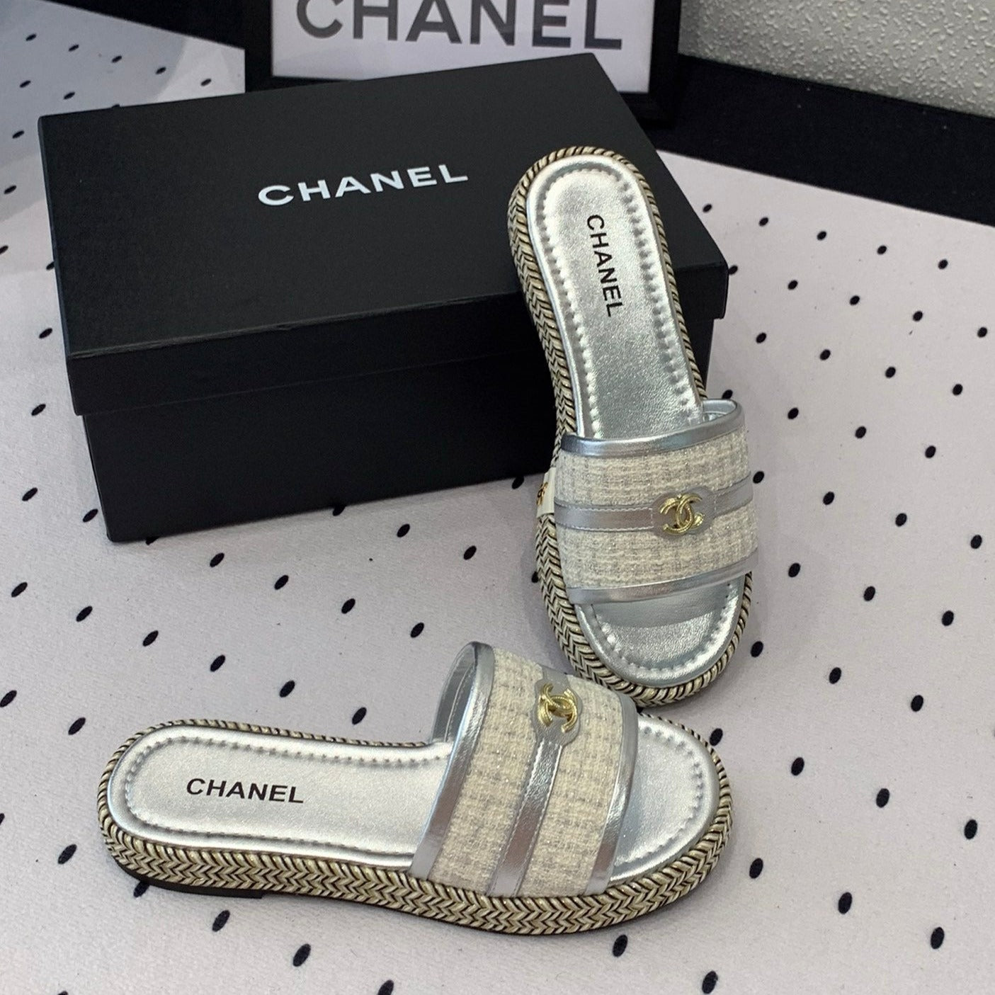 Double CC Women Silver Slippers Calfskin - 35