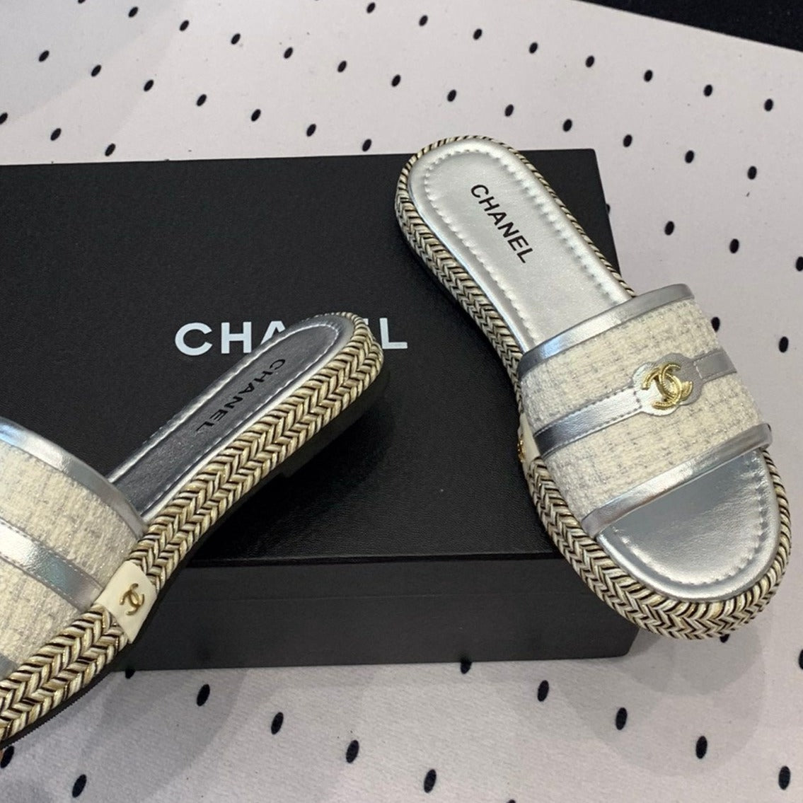 Double CC Women Silver Slippers Calfskin - 35