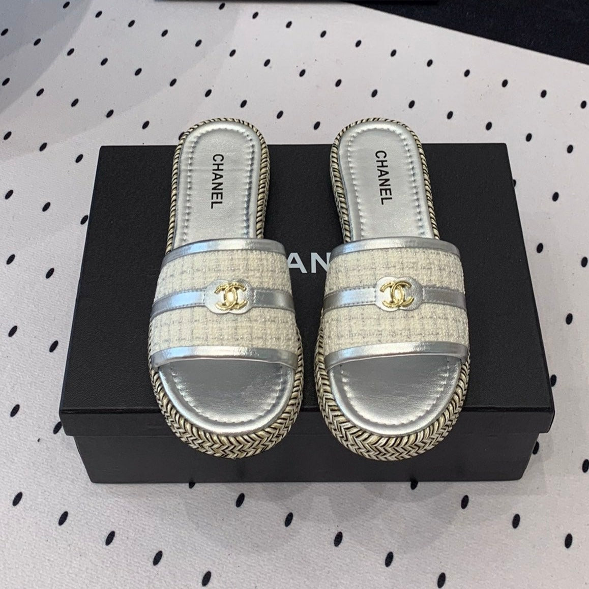Double CC Women Silver Slippers Calfskin - 35