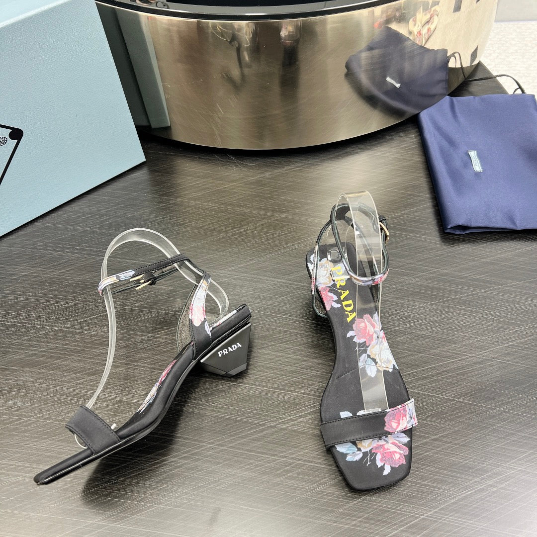 PRA TRIANGLE HEEL FLOWER MOTIF SATIN SANDALS BLACK - 35
