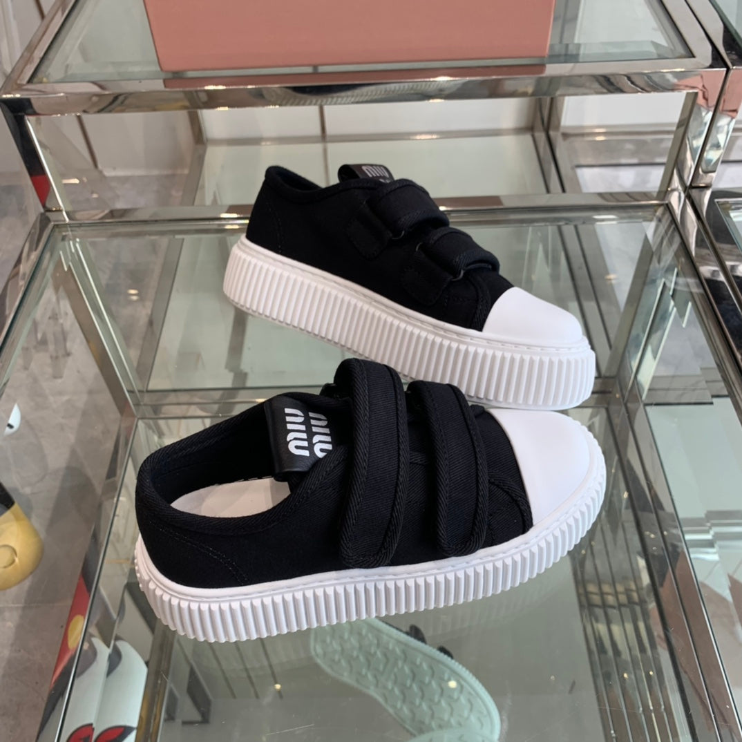 Thick-Soled Denim Sneakers Black and White - 35