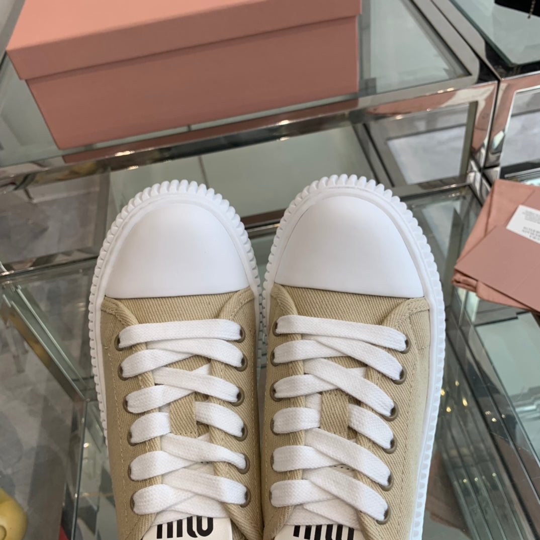 Sneakers High Sole Khaki And White Canvas - 35