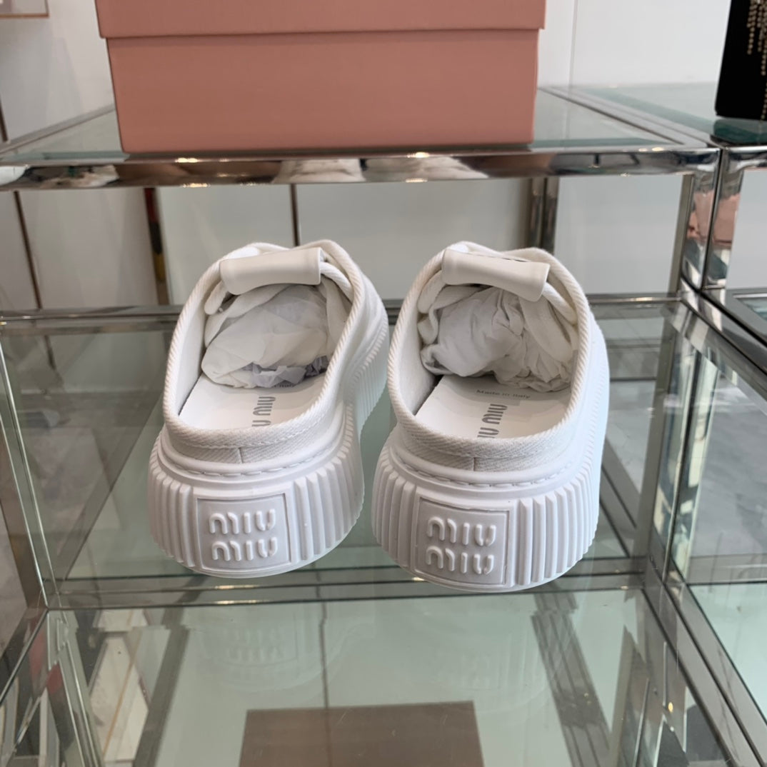 Mule Shoes White Canvas - 35