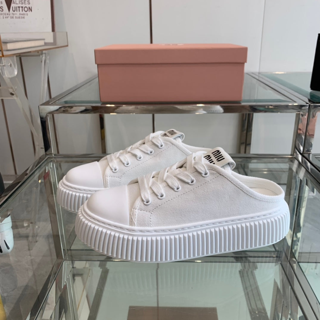 Mule Shoes White Canvas - 35