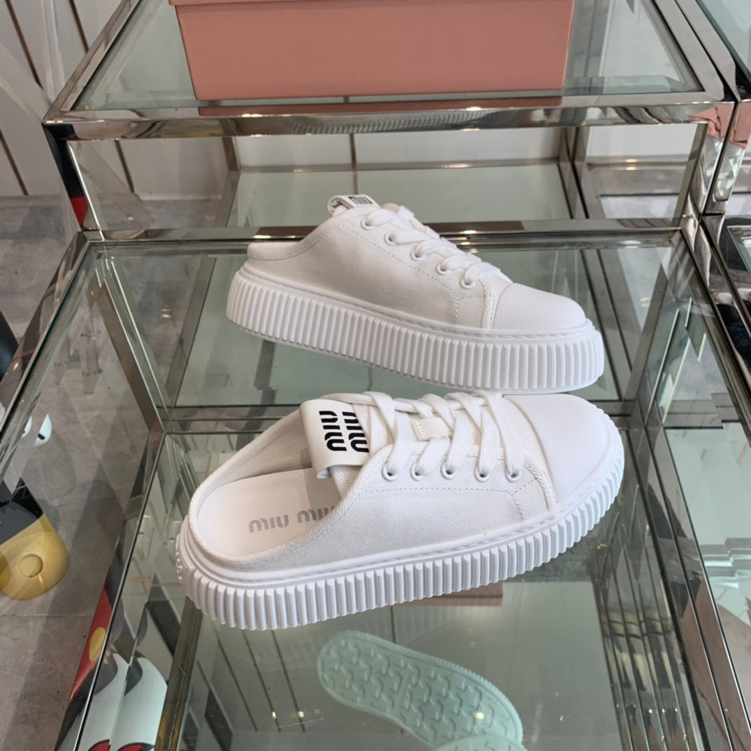 Mule Shoes White Canvas - 35