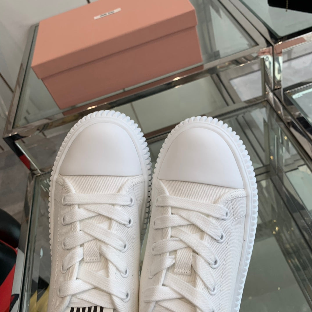 Mule Shoes White Canvas - 35