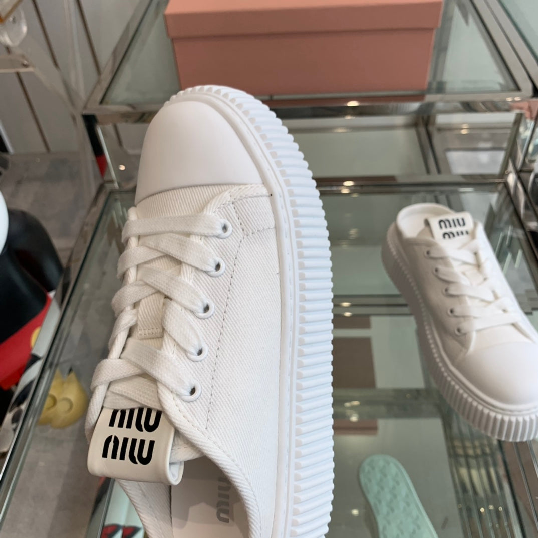 Mule Shoes White Canvas - 35