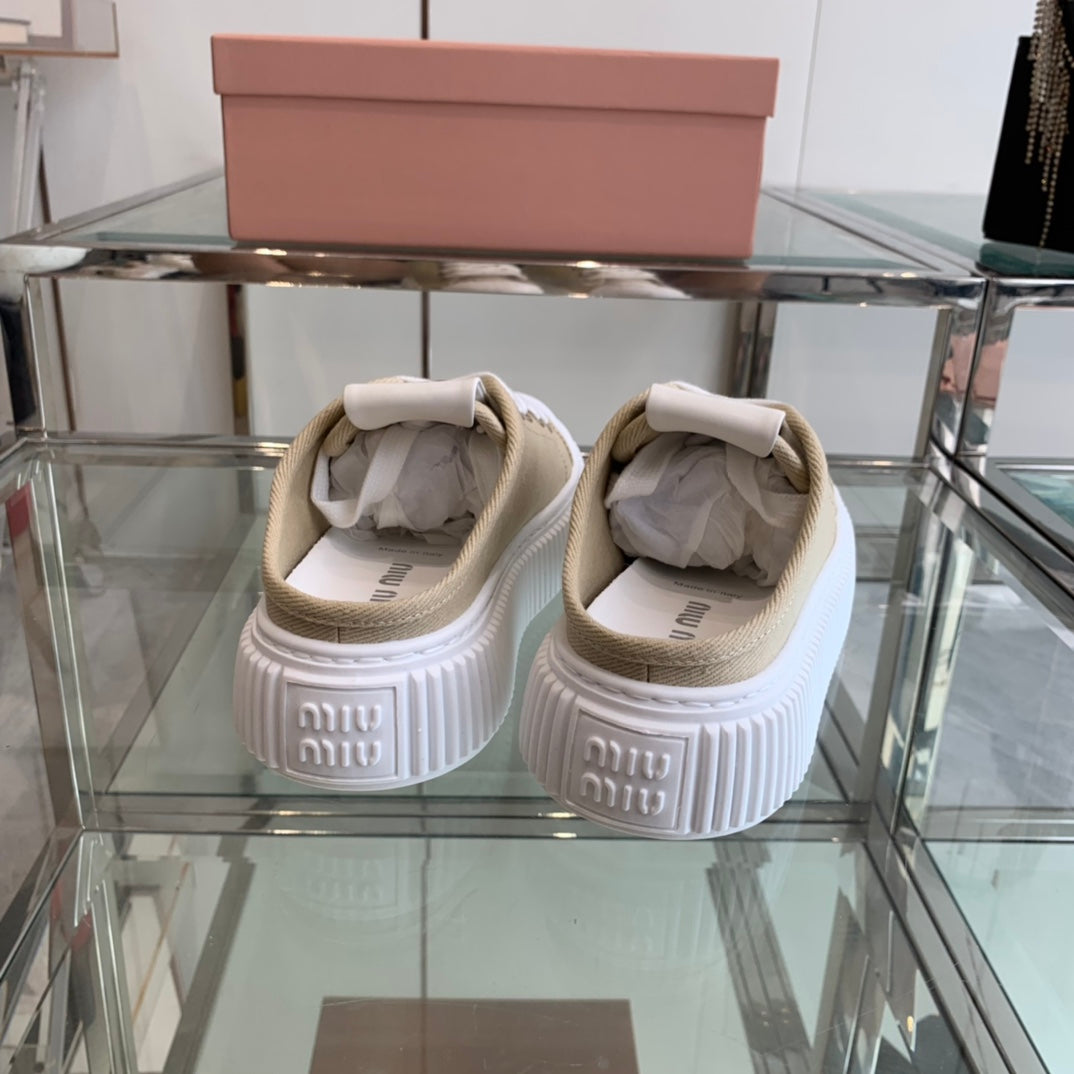 Mule Shoes Khaki And White Canvas - 35