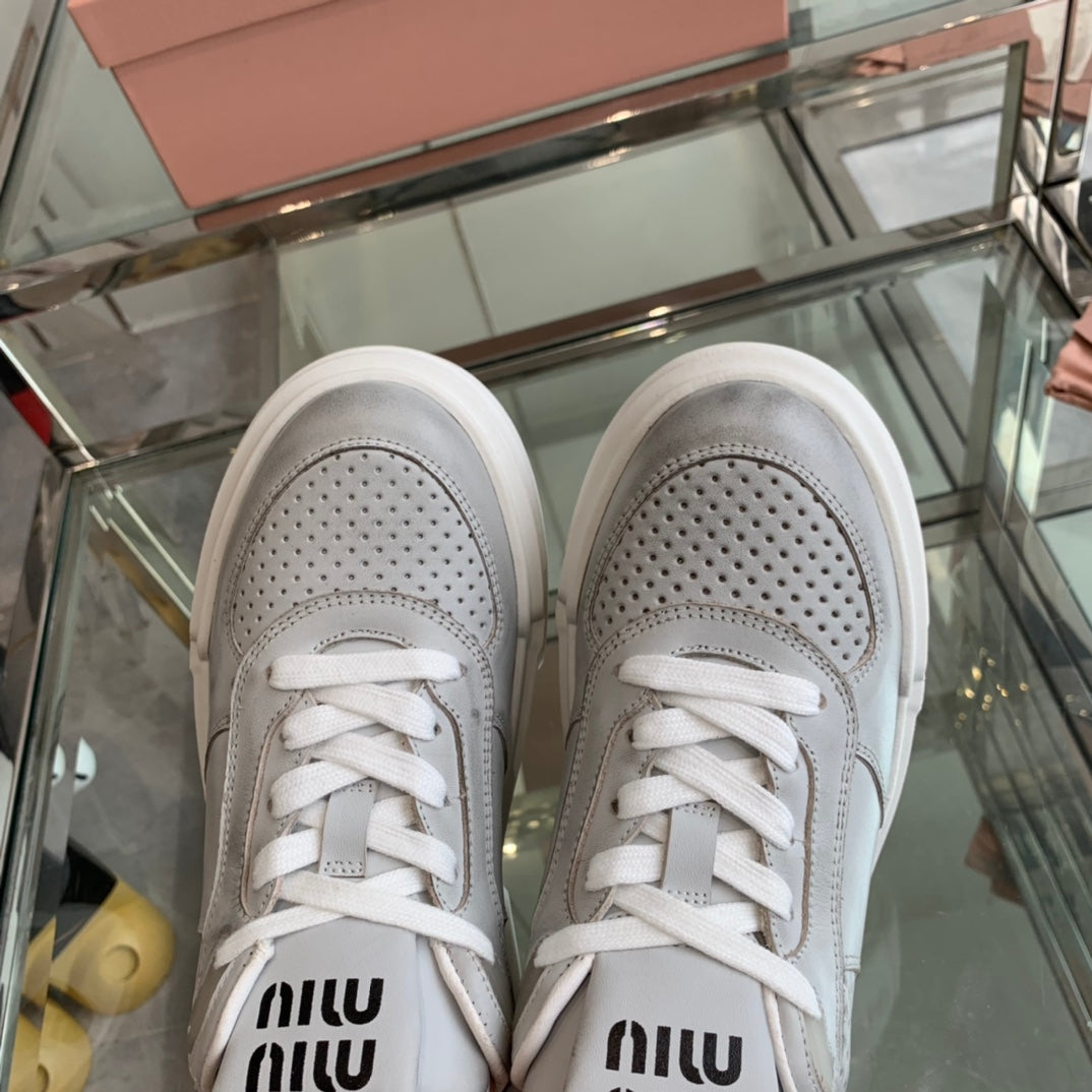 Sneakers Thick-soled Light Gray Cowhide - 35