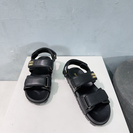 Sandals Black Sheepskin With Stylized Straps - 35