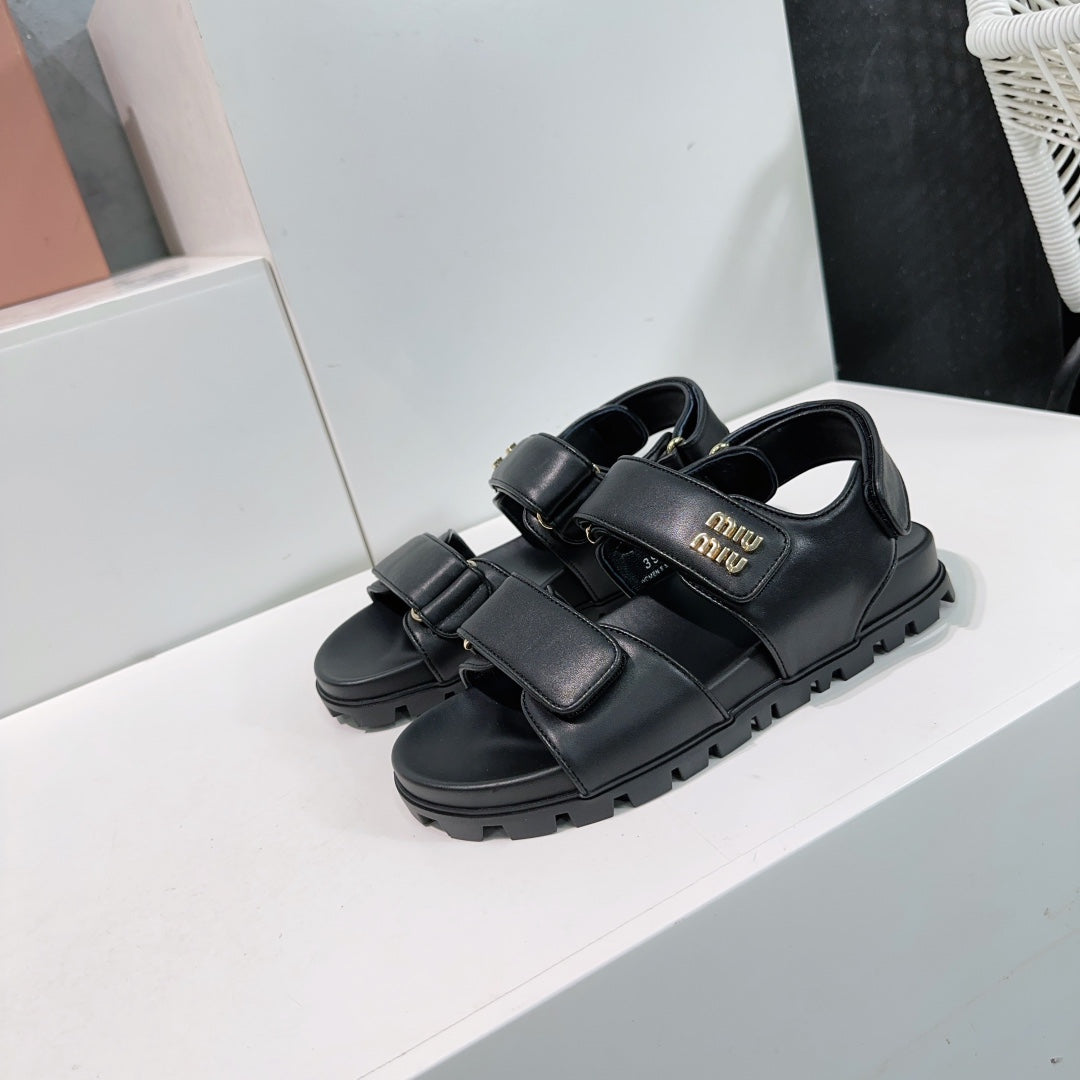 Sandals Black Sheepskin With Stylized Straps - 35