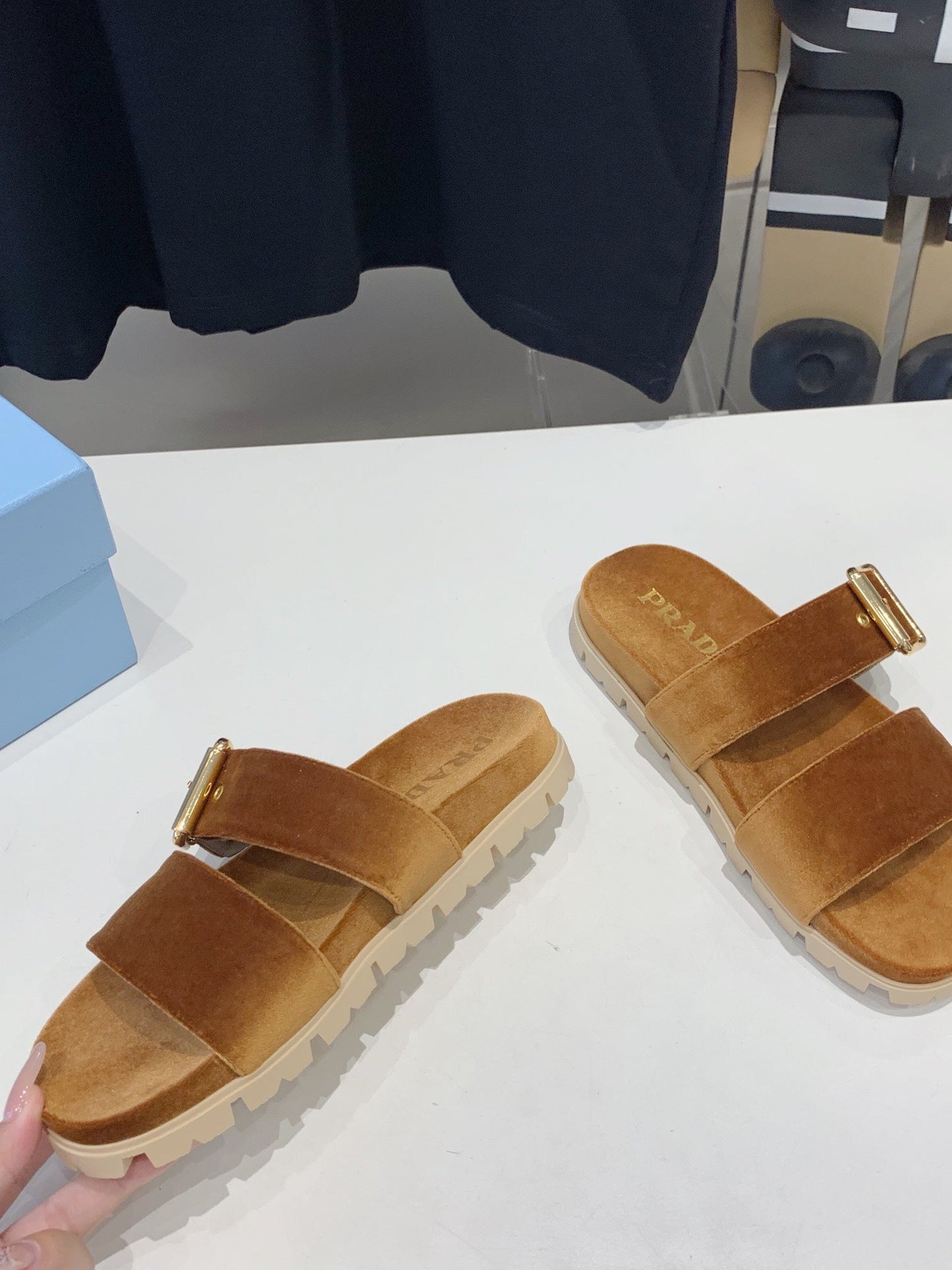 PRA SLIDES SANDALS CAMEL VELVET - 35