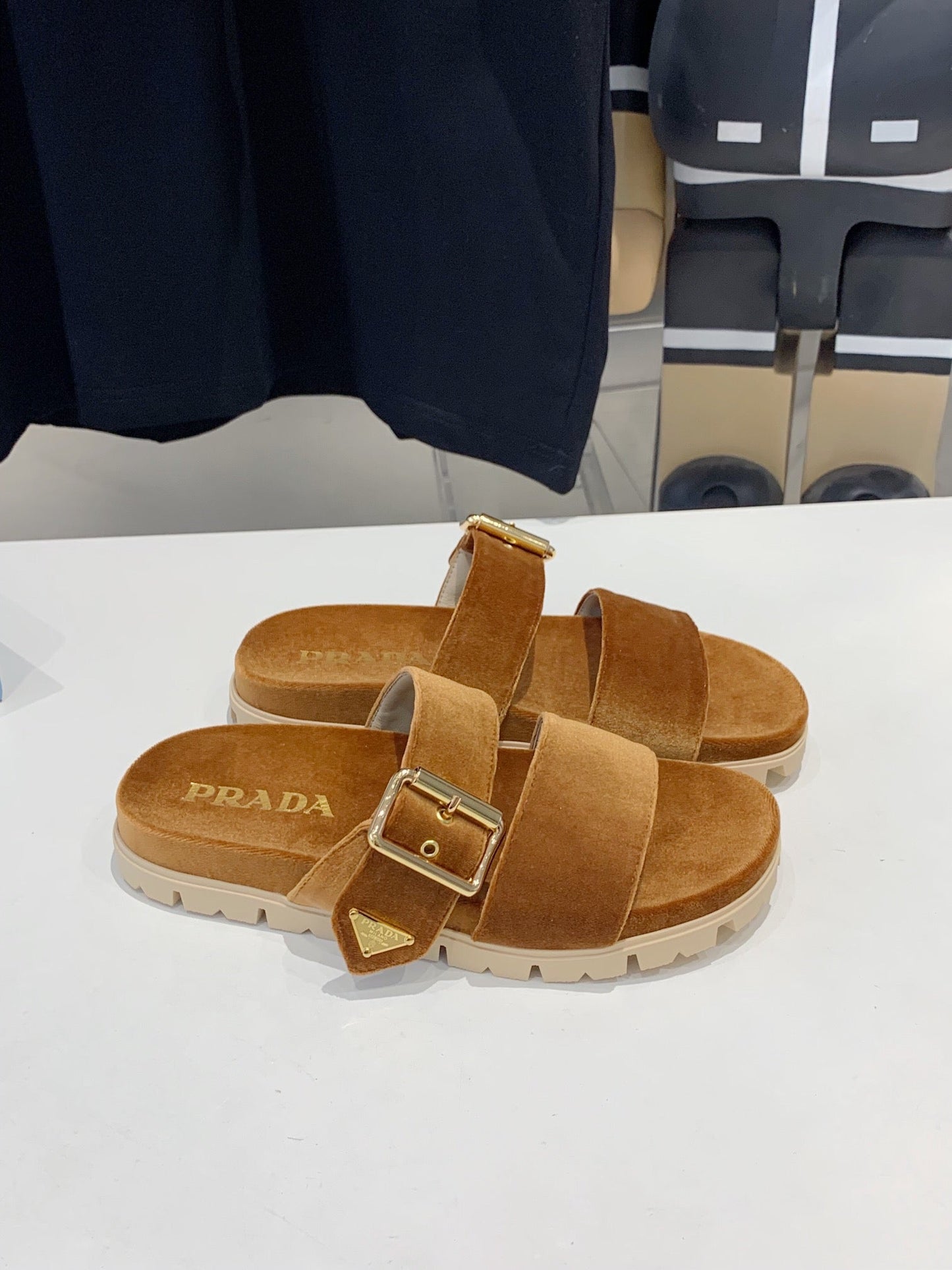 PRA SLIDES SANDALS CAMEL VELVET - 35