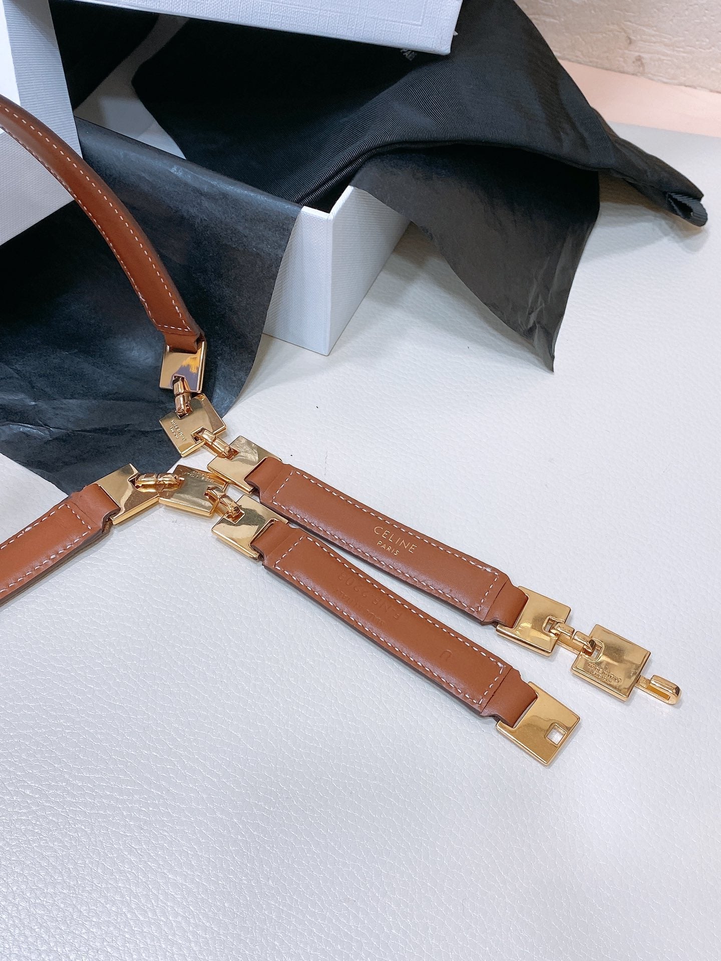 CL SMALL 18 MM SQUARE ADJUSTABLE BELT IN BRONZE BROWN LEATHER GOLD HARDWARE - 30