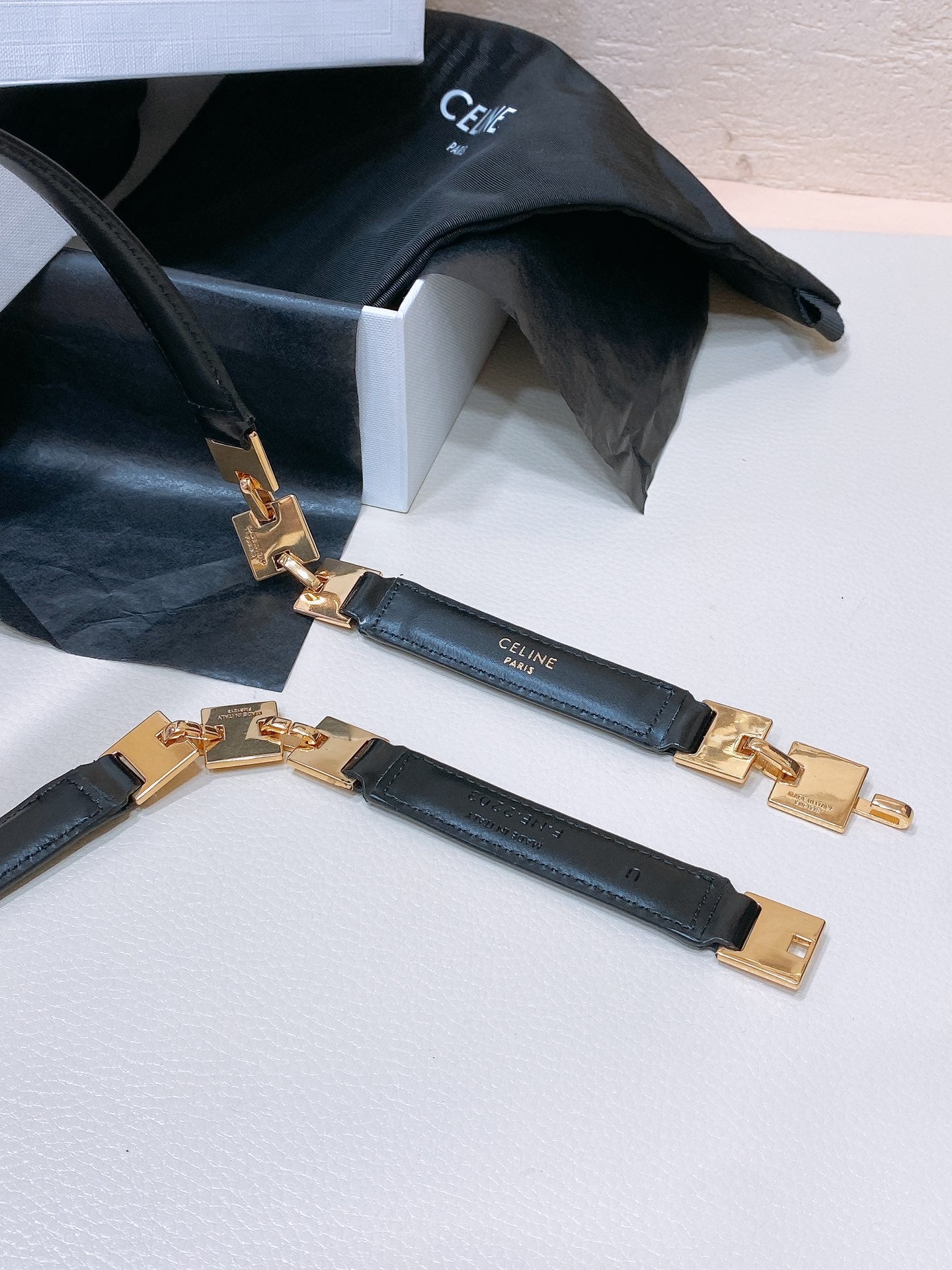 CL SMALL 18 MM GOURMETTE TRIOMPHE ADJUSTABLE BELT IN BLACK LEATHER GOLD HARDWARE - 30