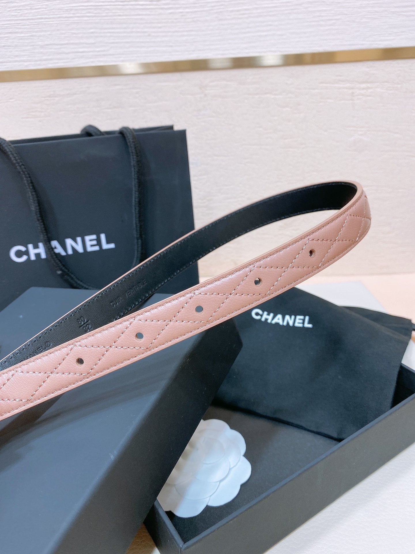 CC BELT 20MM IN PEACHY PINK EMBROIDERED CALFSKIN GOLD HARDWARE ATTACH PEARLS - 30