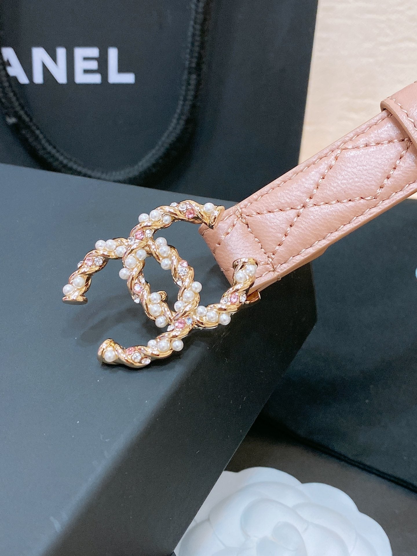CC BELT 20MM IN PEACHY PINK EMBROIDERED CALFSKIN GOLD HARDWARE ATTACH PEARLS - 30
