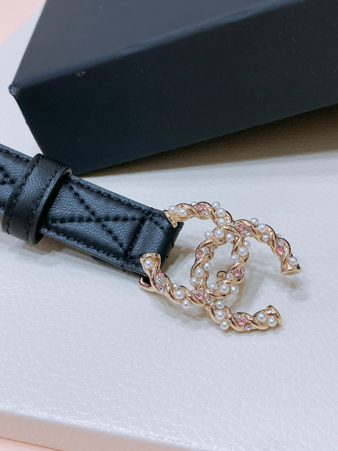 CC BELT 20MM IN BLACK EMBROIDERED CALFSKIN GOLD HARDWARE ATTACH PEARLS - 30