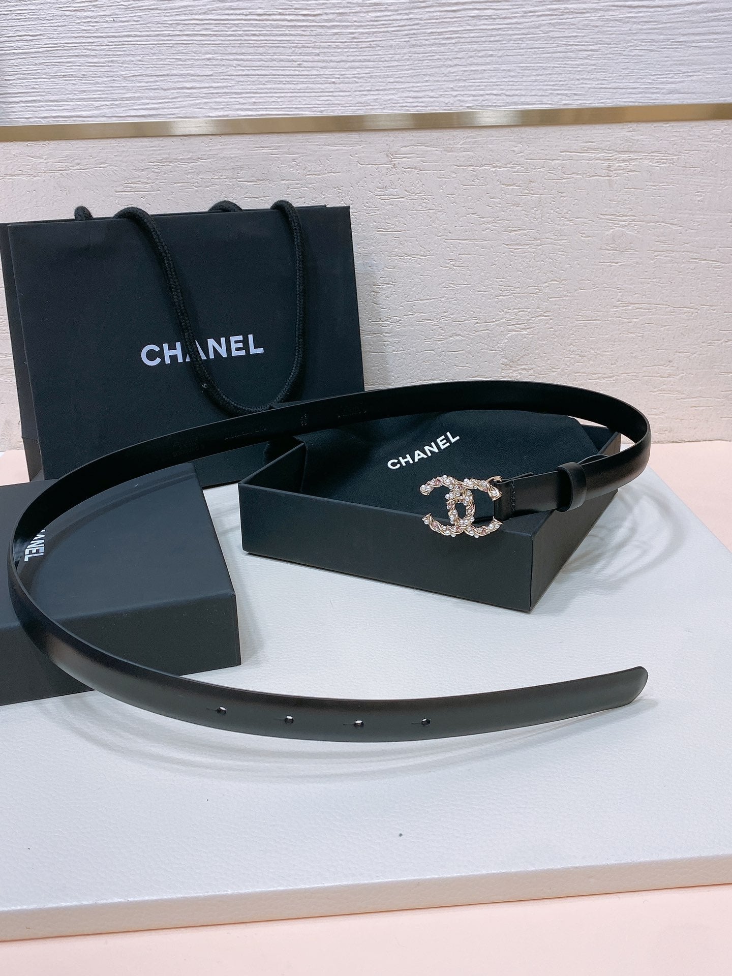 CC BELT 20MM IN BLACK CALFSKIN GOLD HARDWARE ATTACH PEARLS - 30