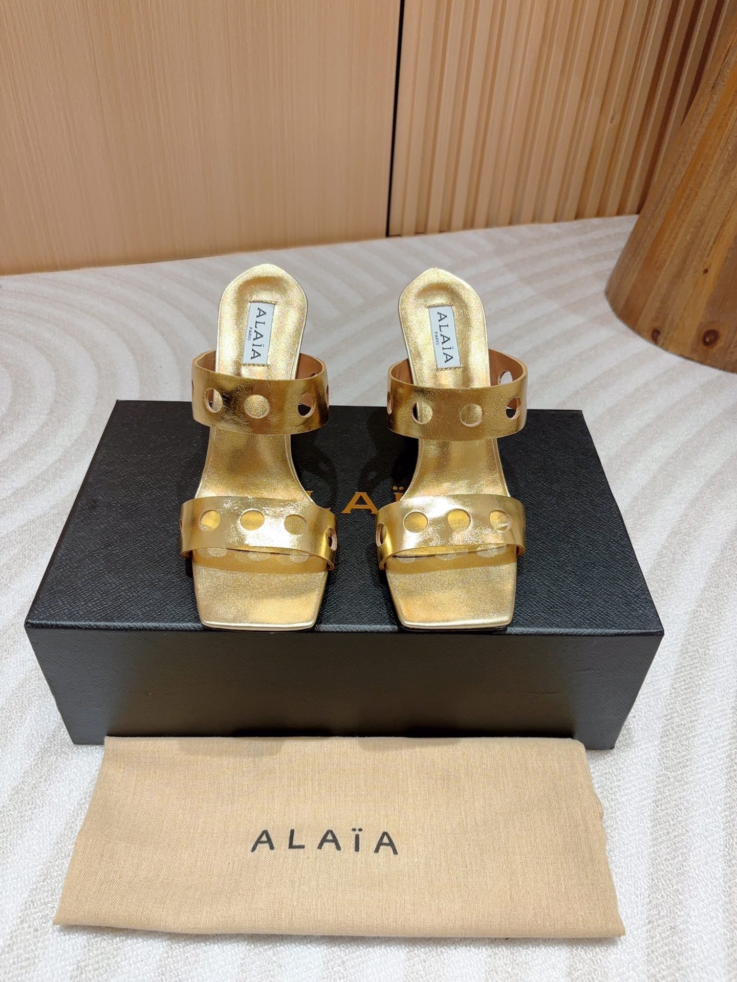 ALAIA TWO-STRAPS HIGH HEEL SANDALS IN GOLDEN PATENT LAMBSKIN - 35
