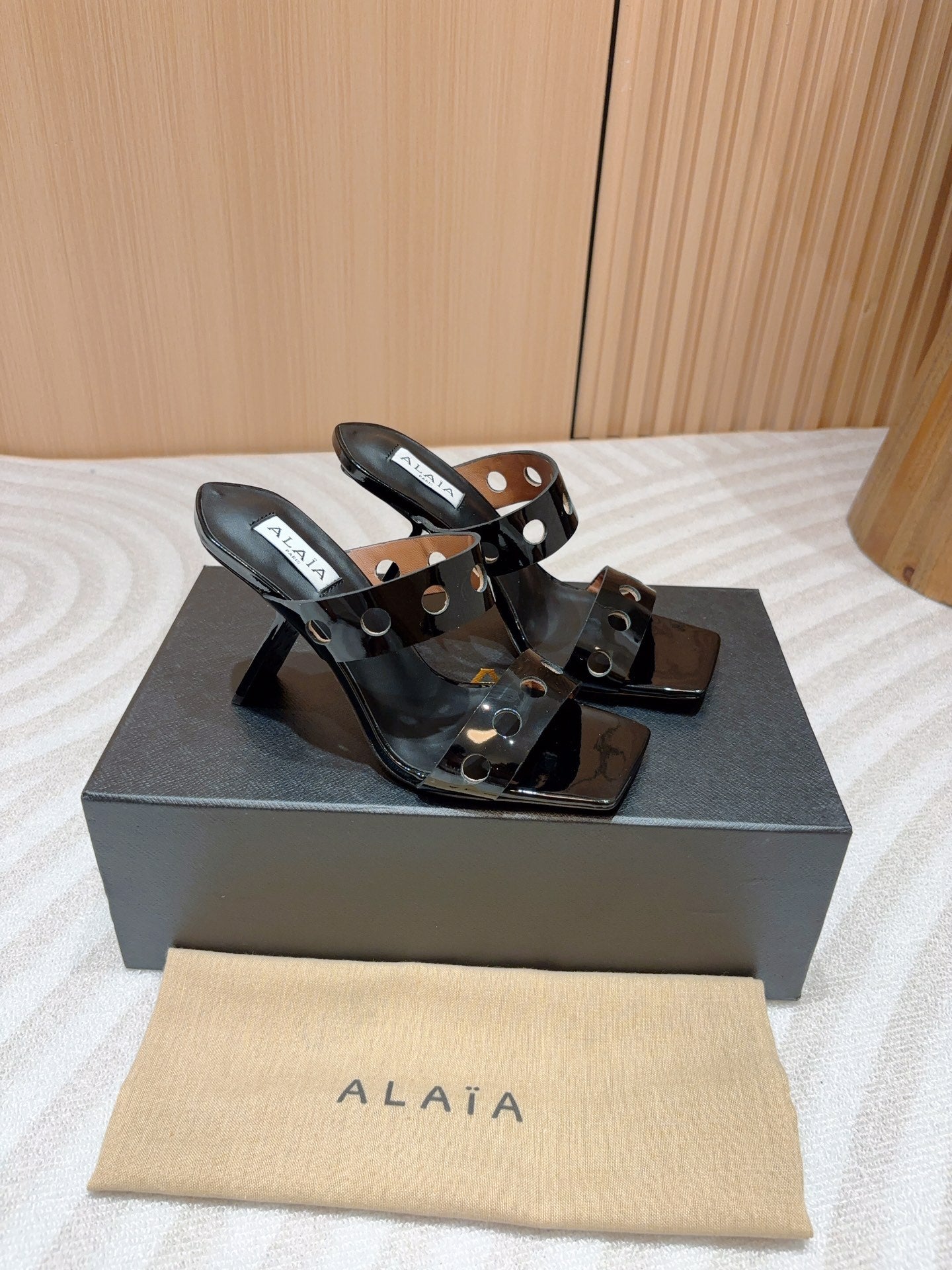 ALAIA TWO-STRAPS HIGH HEEL SANDALS IN BLACK PATENT LAMBSKIN - 35