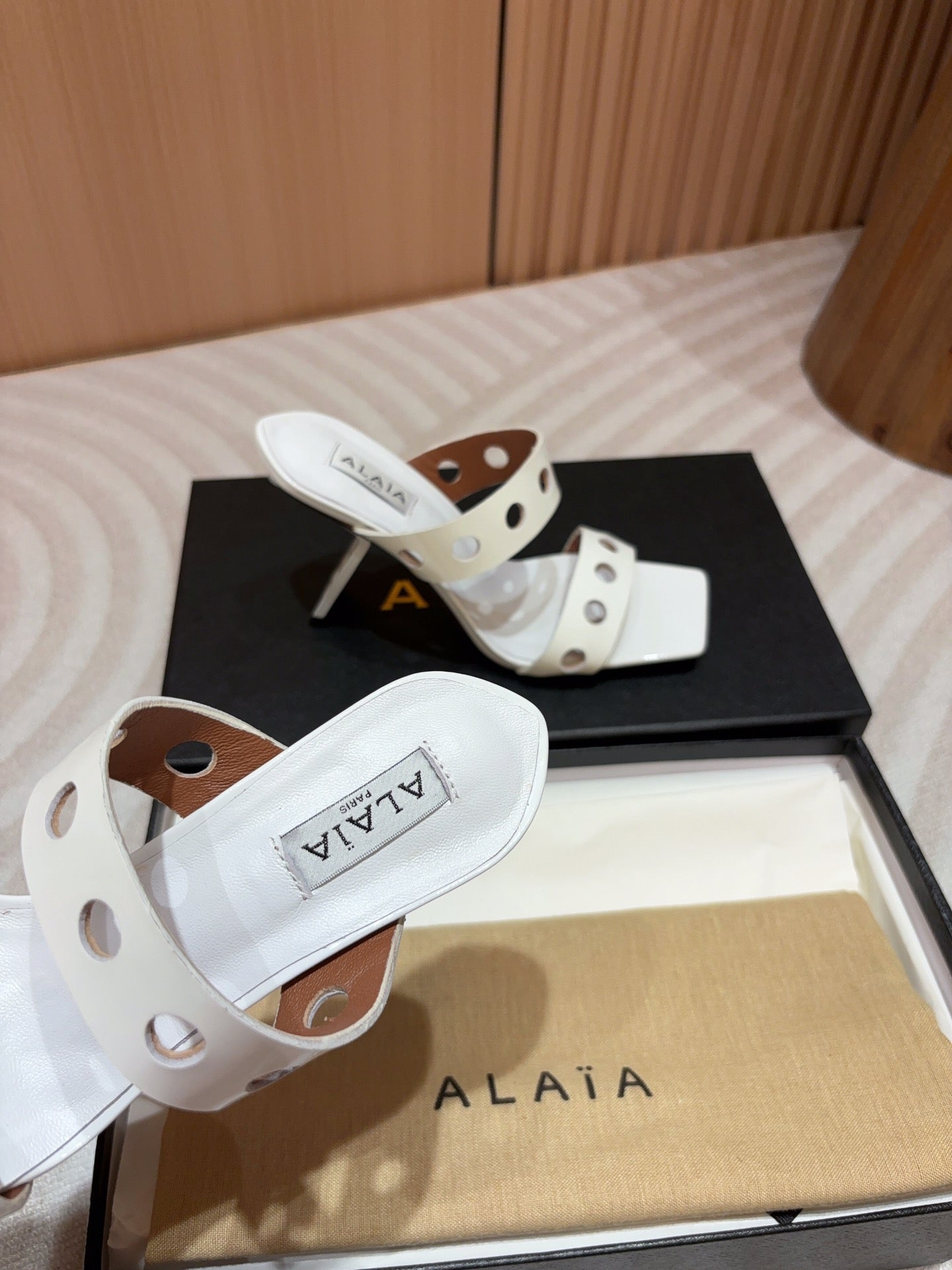 ALAIA TWO-STRAPS HIGH HEEL SANDALS IN WHITE PATENT LAMBSKIN - 35