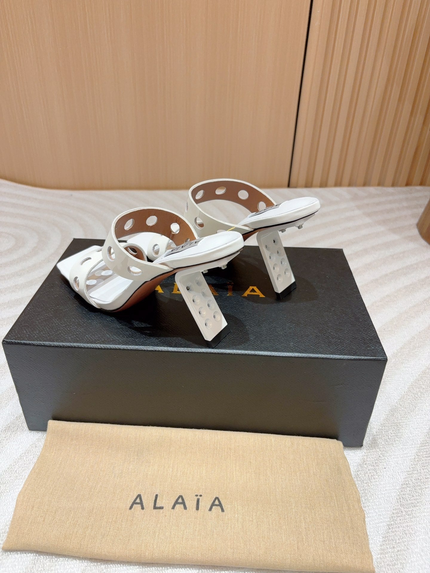 ALAIA TWO-STRAPS HIGH HEEL SANDALS IN WHITE PATENT LAMBSKIN - 35