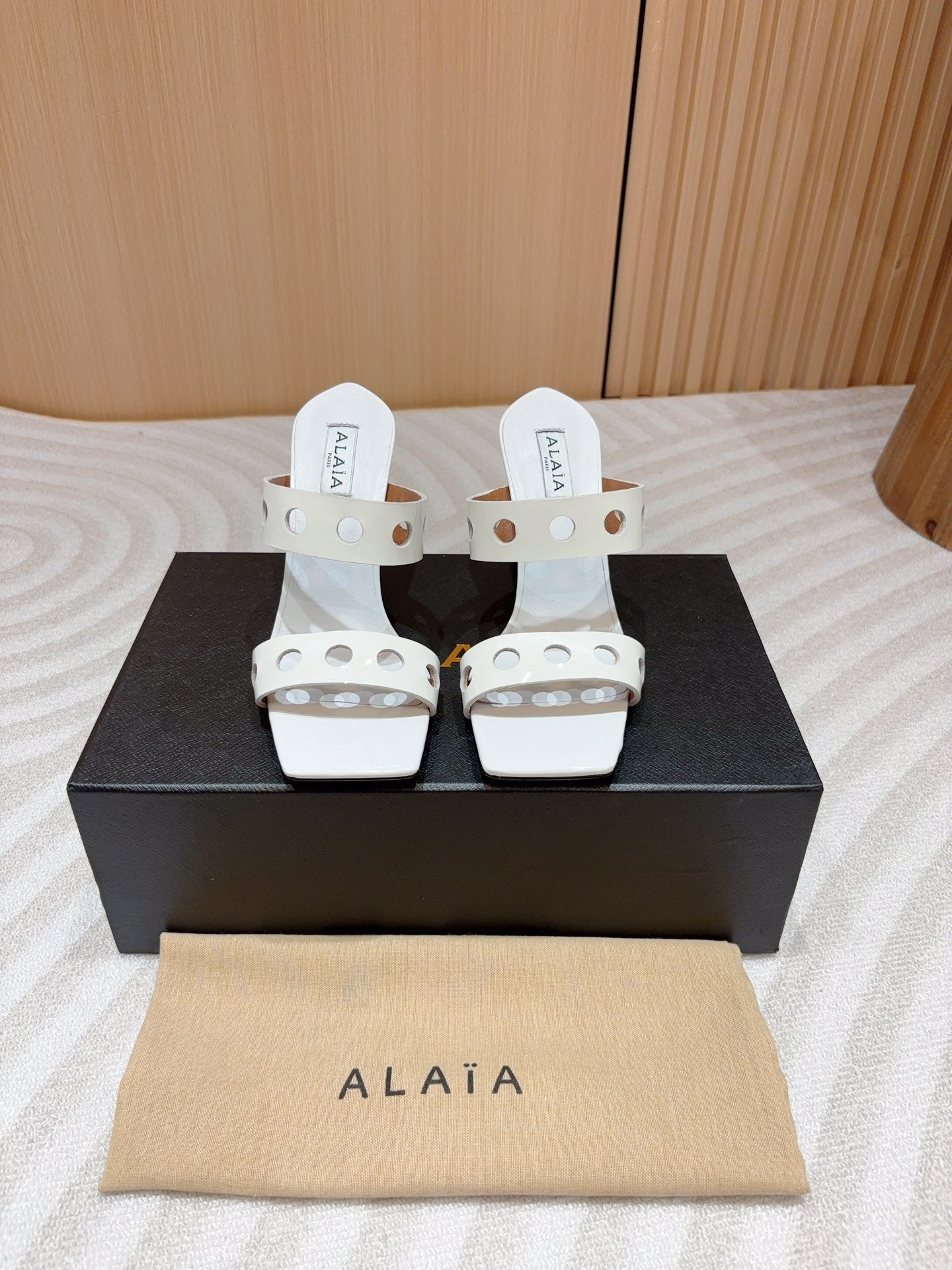 ALAIA TWO-STRAPS HIGH HEEL SANDALS IN WHITE PATENT LAMBSKIN - 35