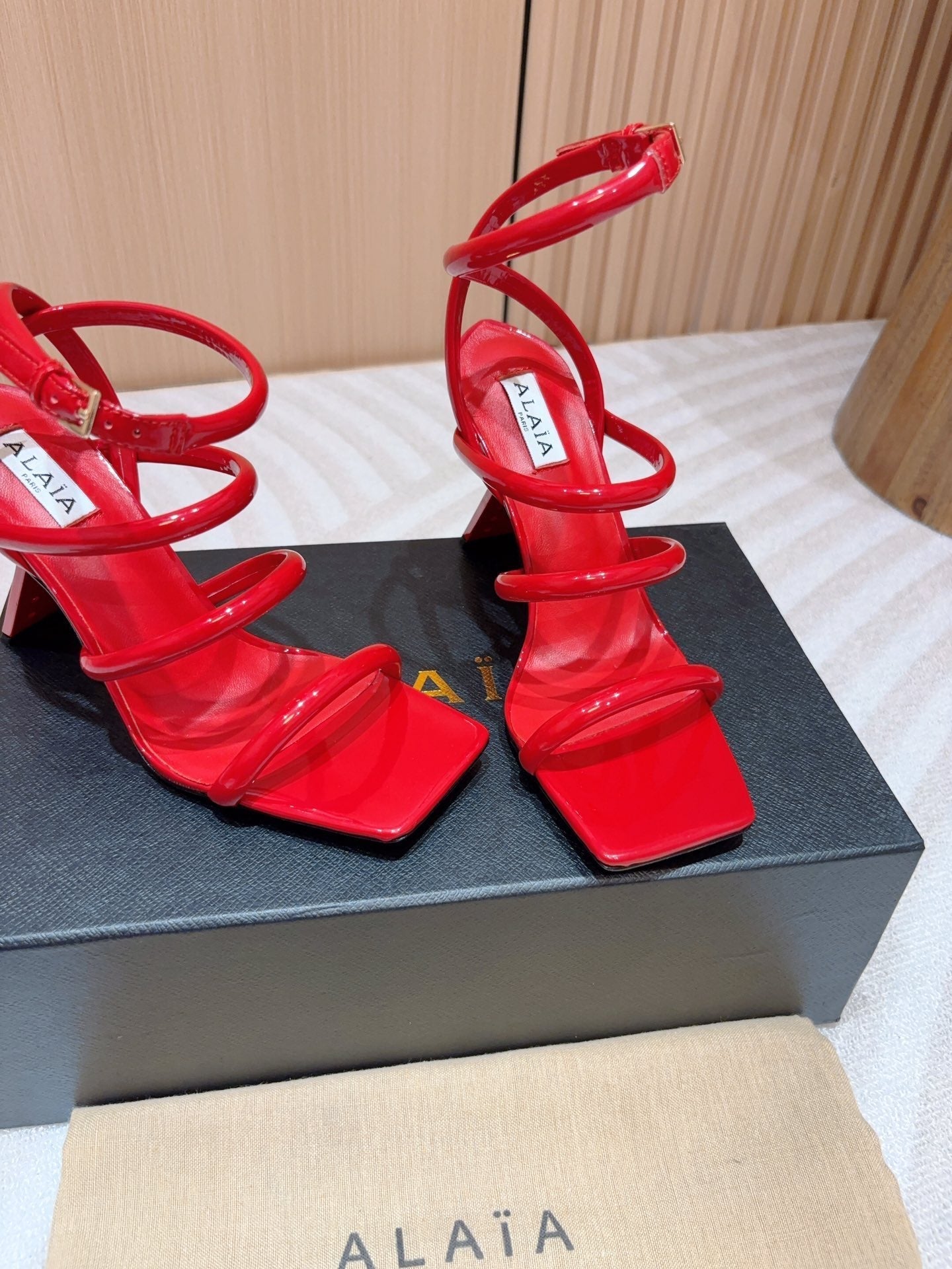 ALAIA THREE-STRAPS HIGH HEEL SANDALS IN CHERRY RED PATENT LAMBSKIN - 35