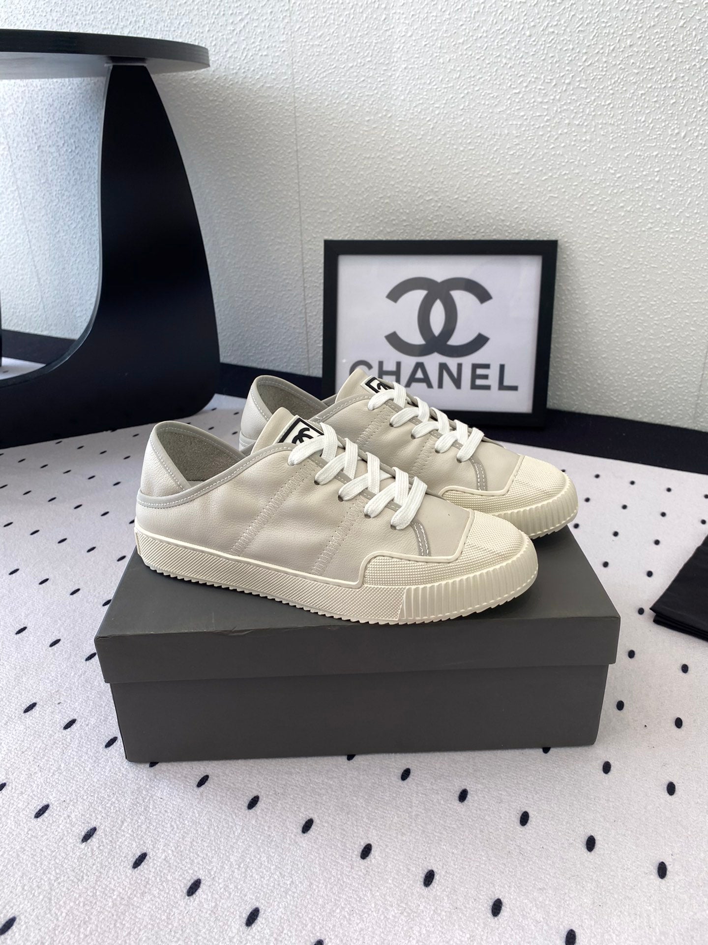 CASUAL SHOES IN GREY LAMBSKIN - 35
