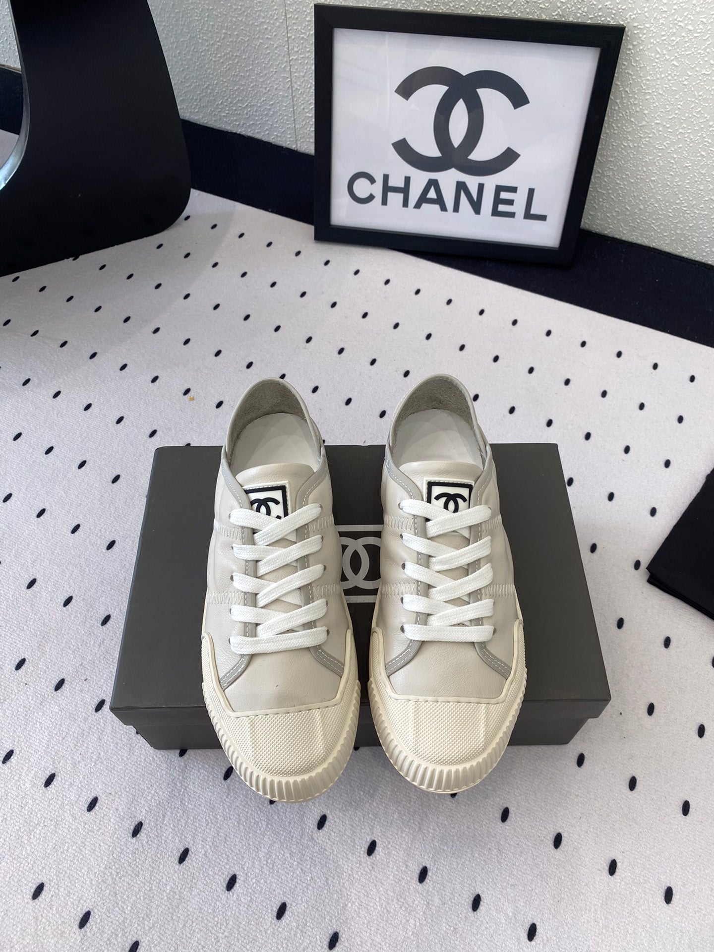 CASUAL SHOES IN GREY LAMBSKIN - 35